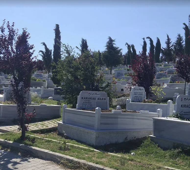Alipaşa Mezarlığı