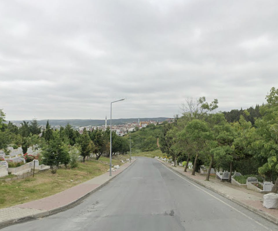 Arnavutköy Asri Mezarlığı