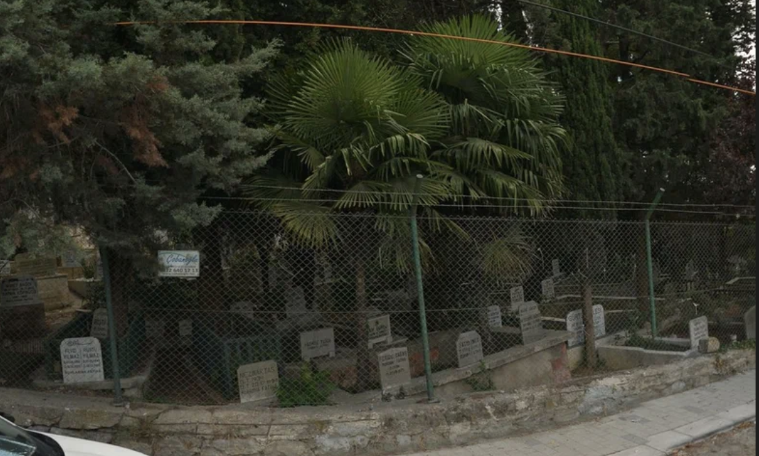 Bahçeköy Eski Mezarlığı