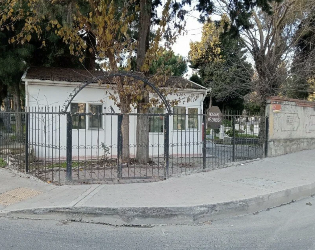 Bahçeşehir (Hoşdere) Mezarlığı