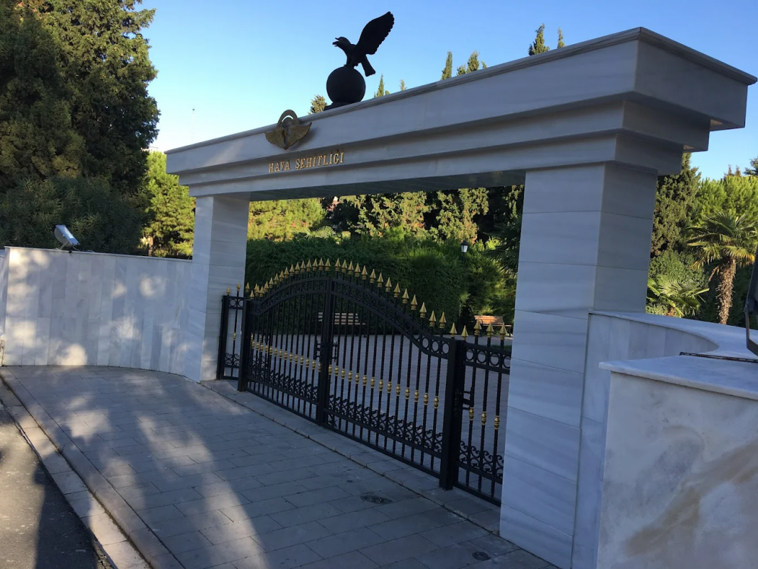 Bayrampaşa Mezarlığı