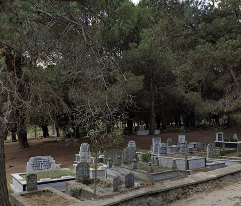 Binkılıç Mezarlığı 