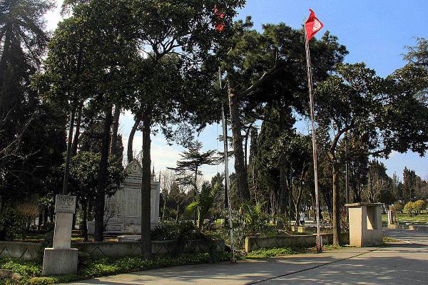 Edirnekapı Şehitlik Mezarlığı