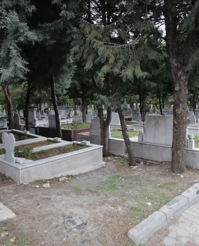 Kavaklı Yeni Mezarlığı