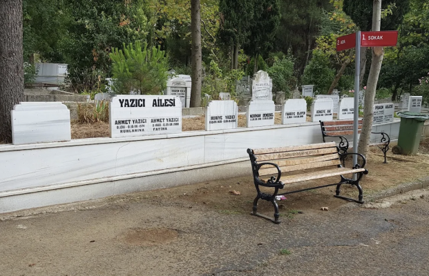 Küçükbakkalköy Mezarlığı