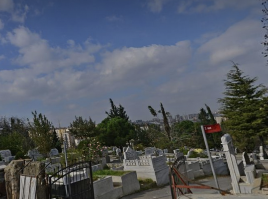 Taşlıtarla (Karlıtepe) Mezarlığı