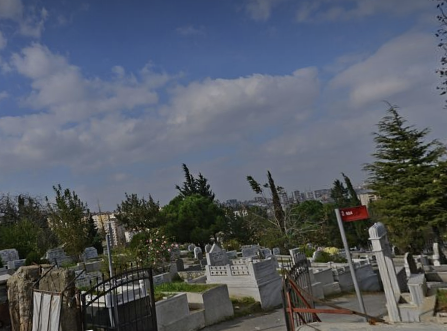 Taşlıtarla (Karlıtepe) Mezarlığı