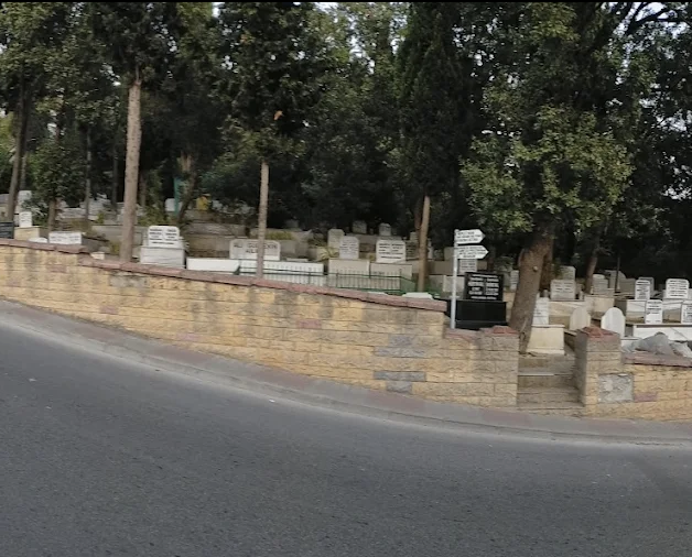 Yakacık Mezarlığı