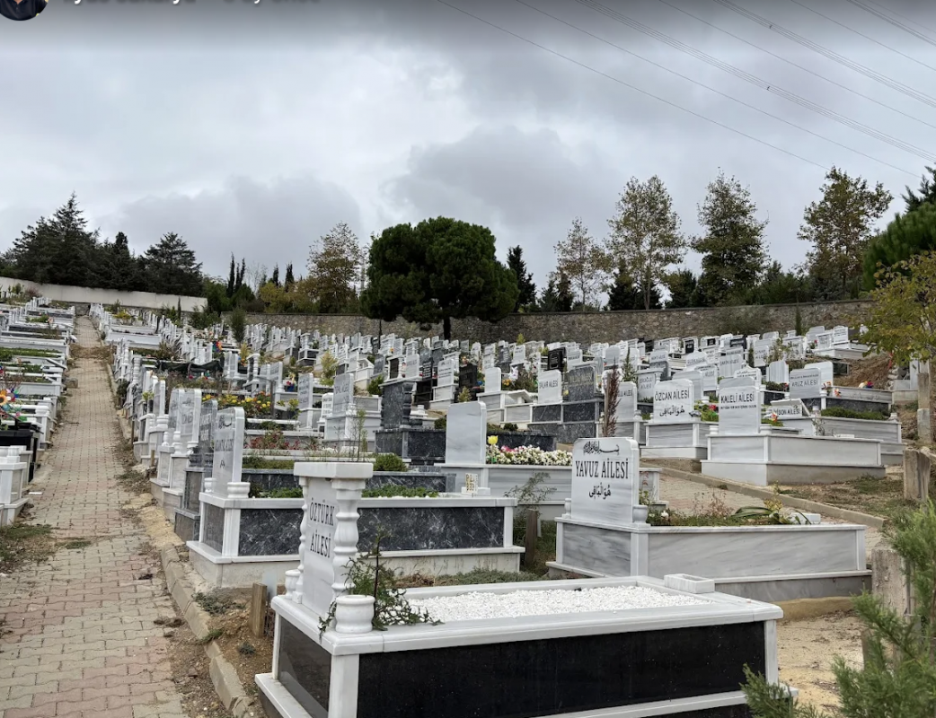 Yenişeyhli Mezarlığı